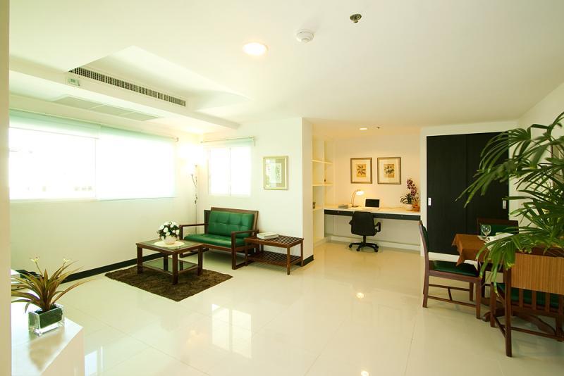 Laurel Suite Μπανγκόκ Δωμάτιο φωτογραφία